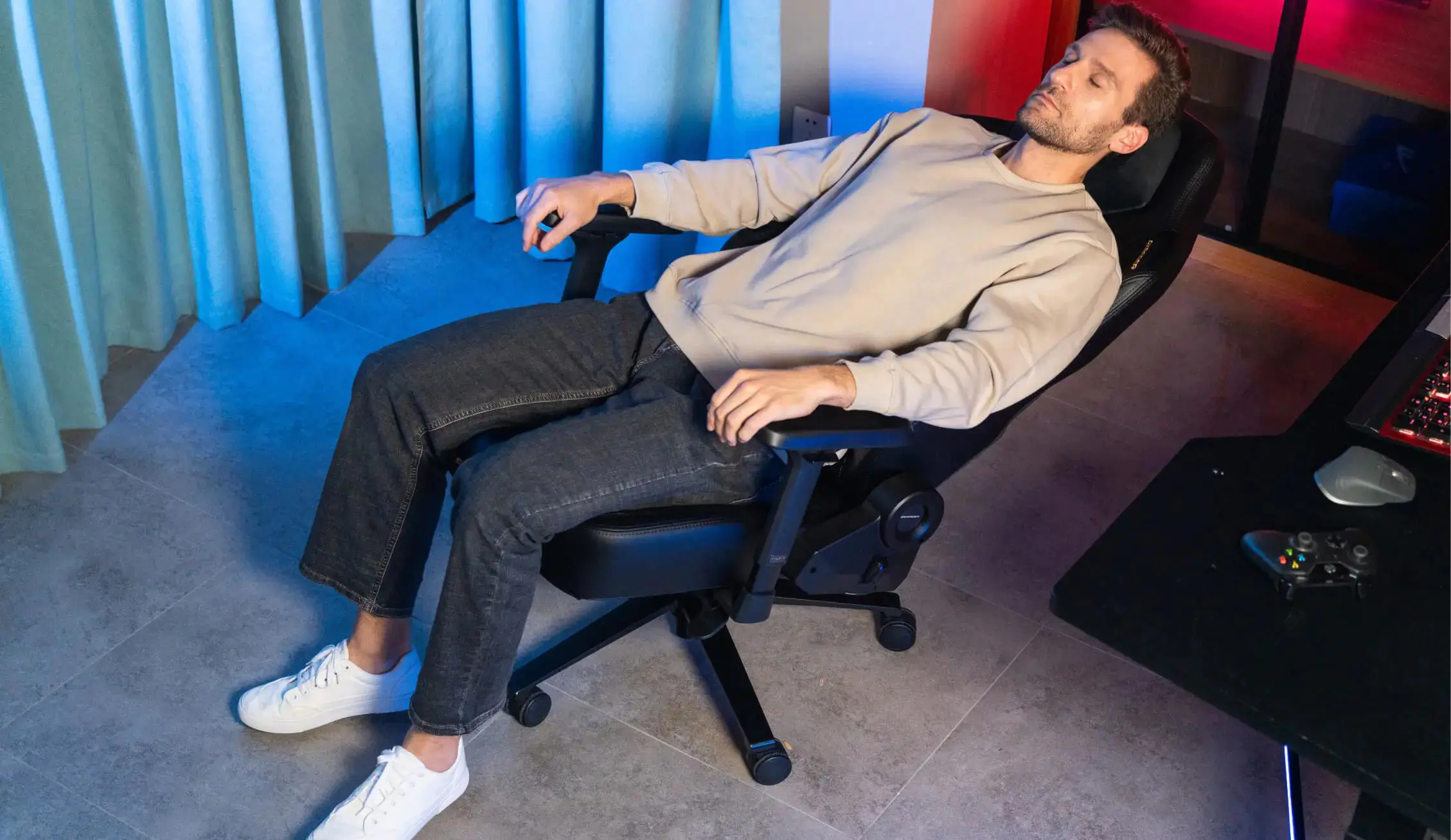 Command Your Throne: The DXRacer Martian Series Electric Gaming Chair Revolution